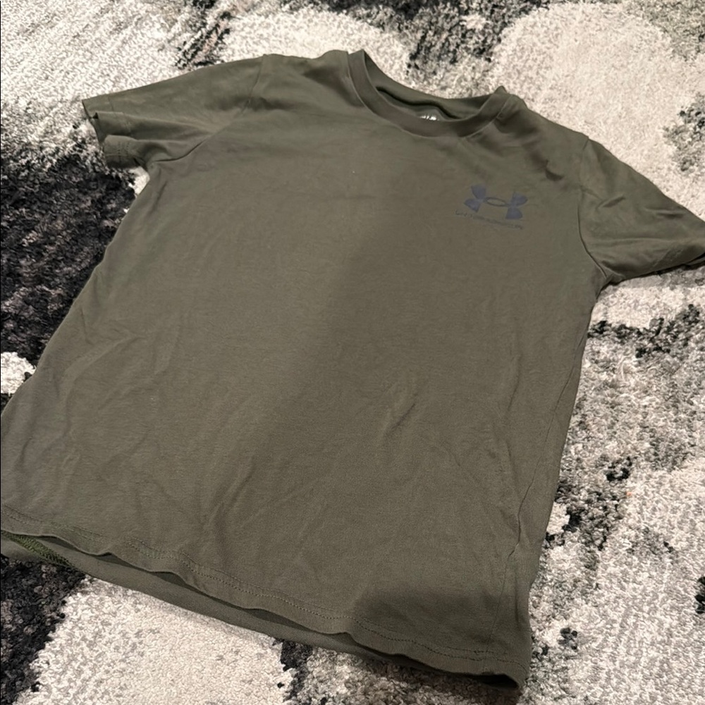 Under Armour Green Short Sleeve Tee